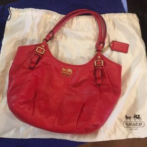 EUC Coach Madison Shoulder Bag!!
